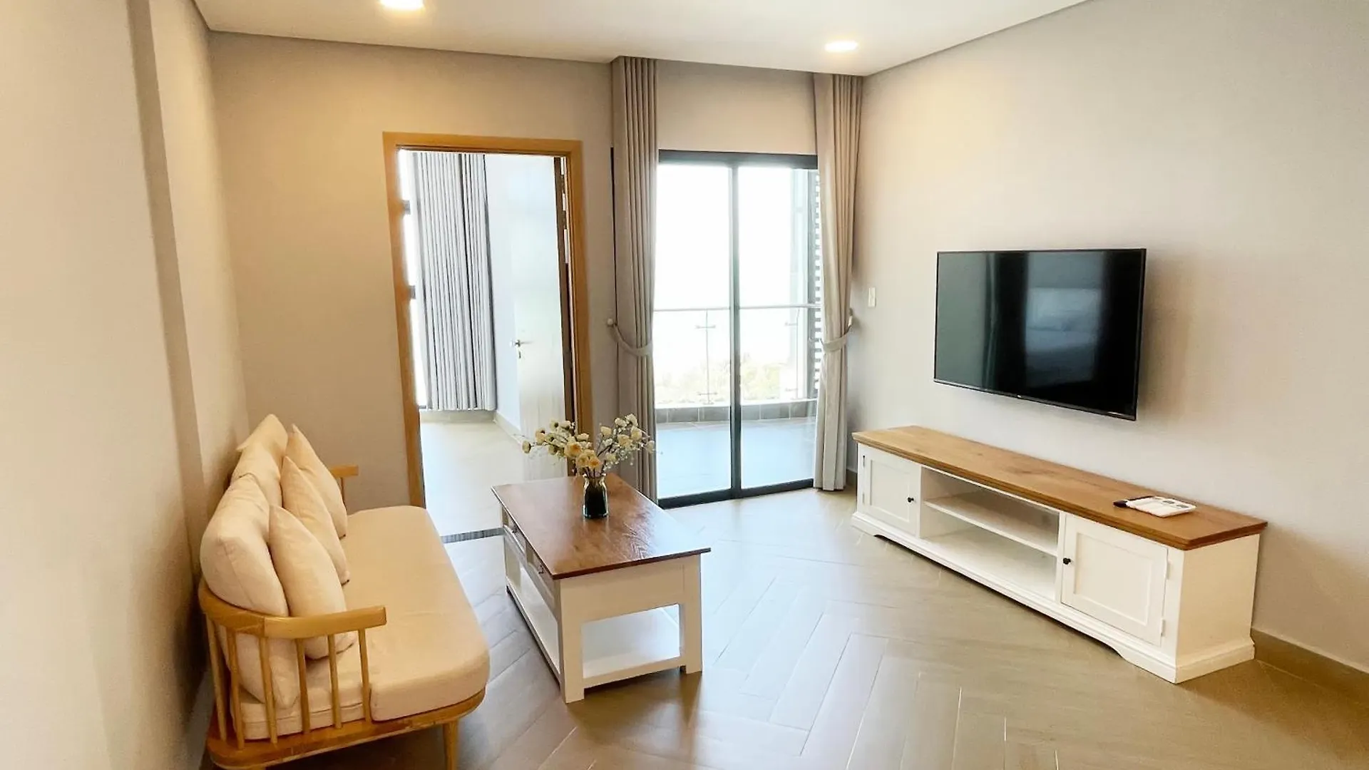 Lfamily Ocean View Apartment 91M2 - Aria Vung Tau Private Beach Resort, Can Ho Aria Vung Tau 91 M2 View Bien, Bai Bien Rieng Vietnam